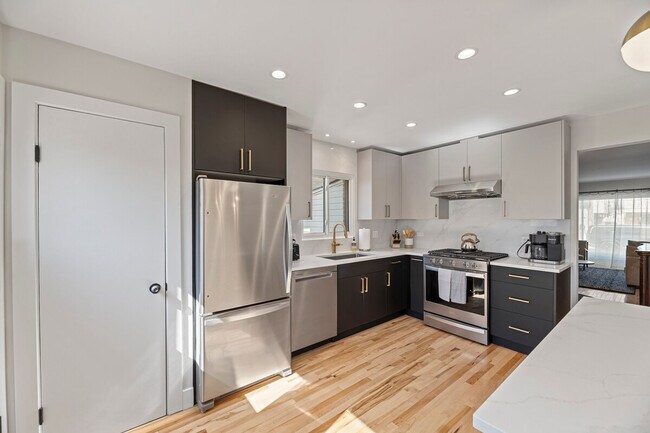 Foto del edificio - 9084 Barberry Ln