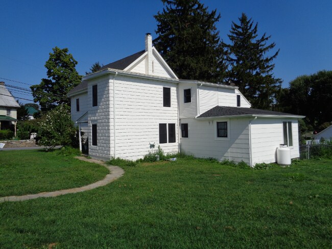 Building Photo - 1616 Beaver Valley Pike