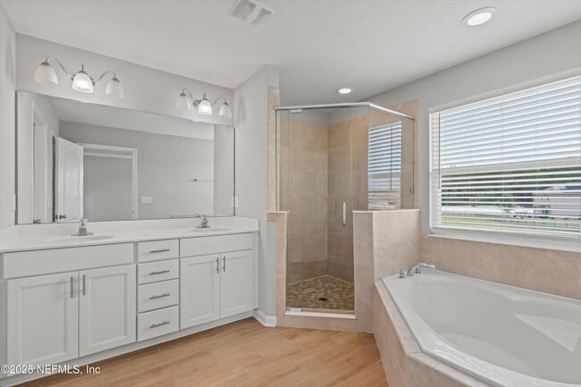Building Photo - 8047 Arctic Fox Rd