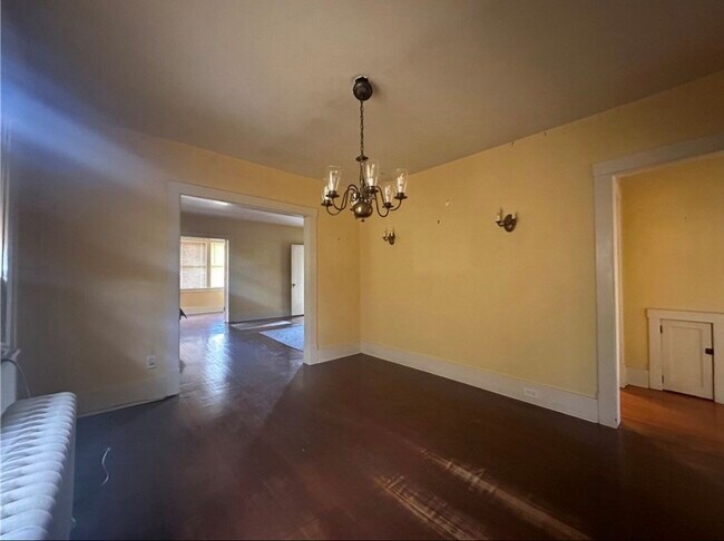 Foto del edificio - 3415 Parkview Ave