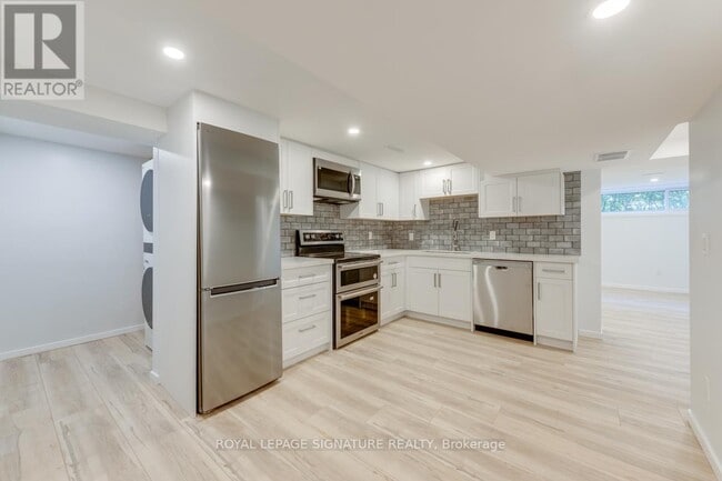 Building Photo - 37 Archerhill Dr