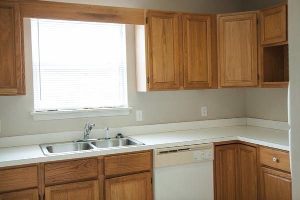Foto del edificio - 127 Oakcrest Dr