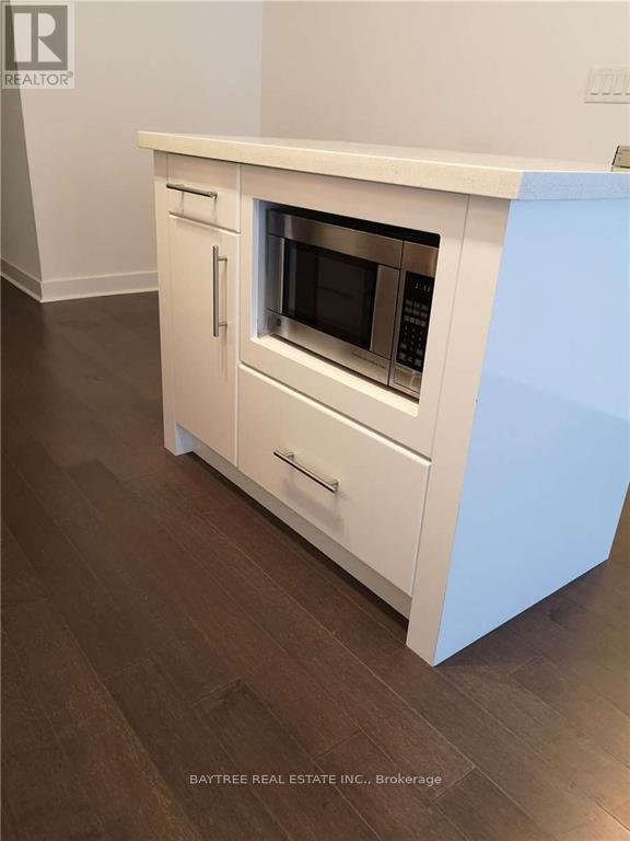 Building Photo - 58 Orchard View Blvd