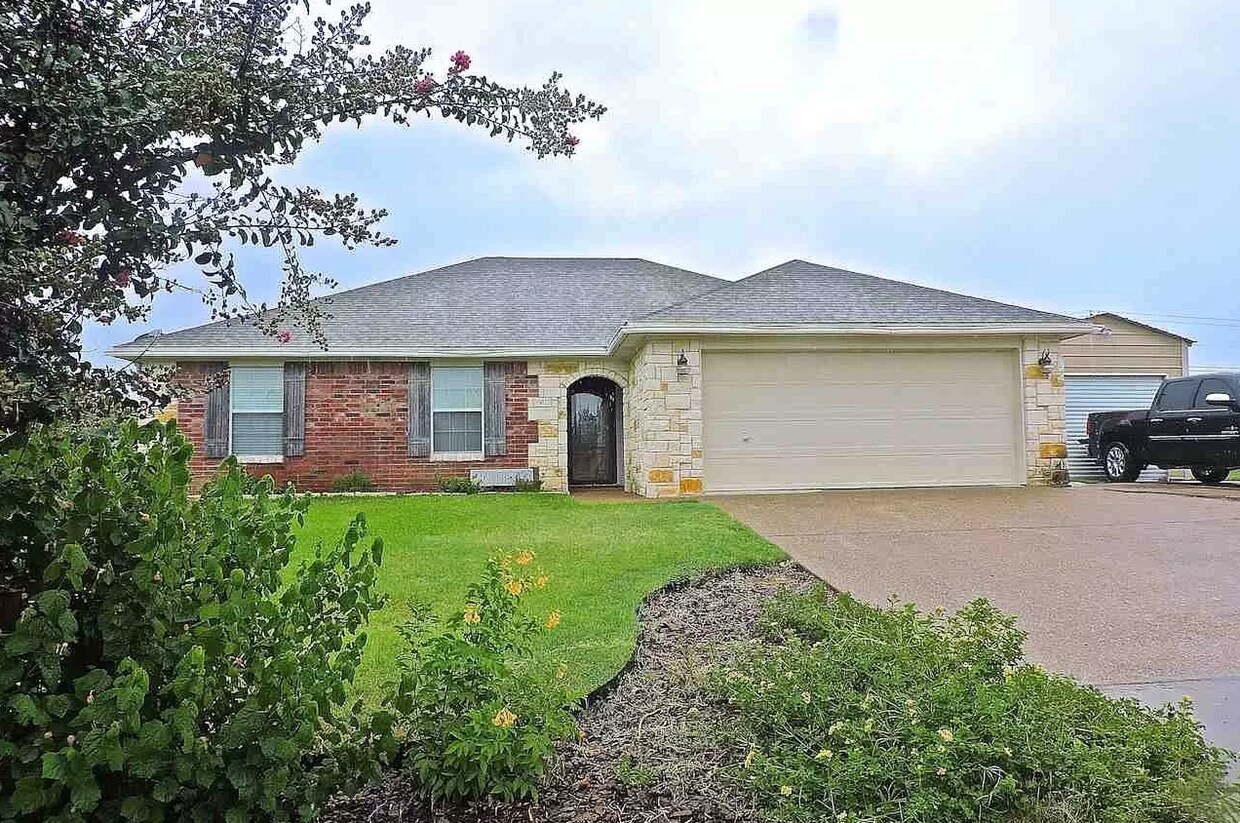 Primary Photo - 10821 Snow Pea Dr