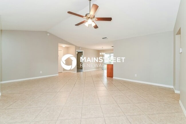 Building Photo - 3 Bedroom Pet-Friendly Home in CAPE CORAL,...
