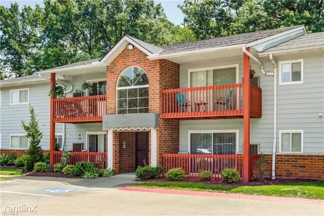 Foto del edificio - 2 br, 2 bath Condo - 27097 Oakwood Circle