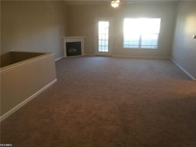 Building Photo - 522 Robin Wood Ln