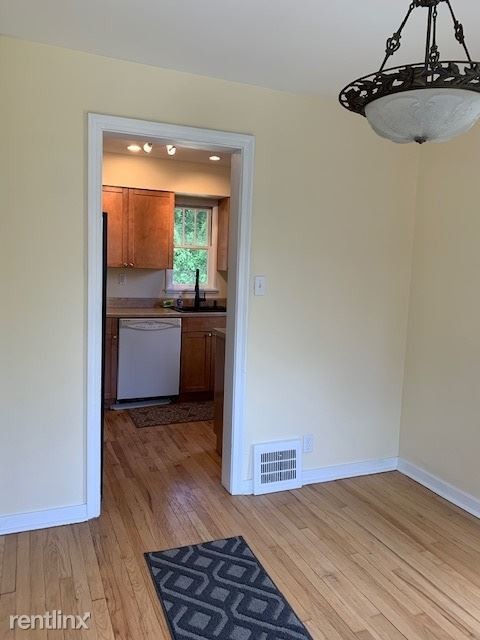 Building Photo - 2 br, 1 bath House - 4223 Stanton Ave