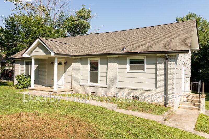 Primary Photo - 1345 Cenora Ln