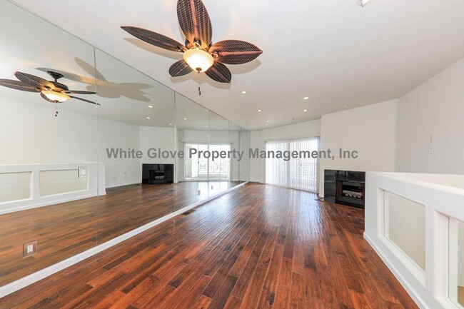 Foto del edificio - Ocean View Condo Just Steps from Main Street & the Beach – 3 Balconies, Gated Community, Pool & P...