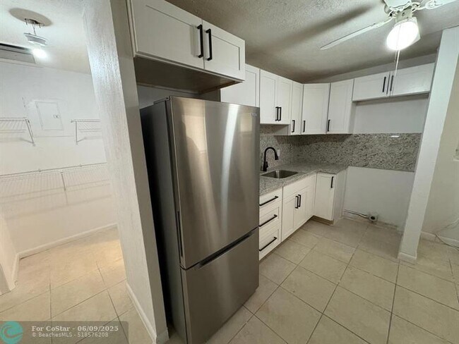 Foto del edificio - 532 NW 11th Ave