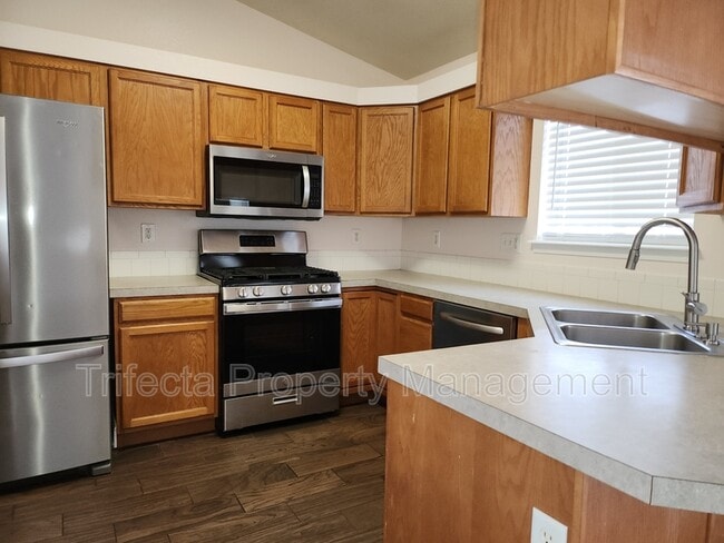 Foto del edificio - 347 Buckeye Ave