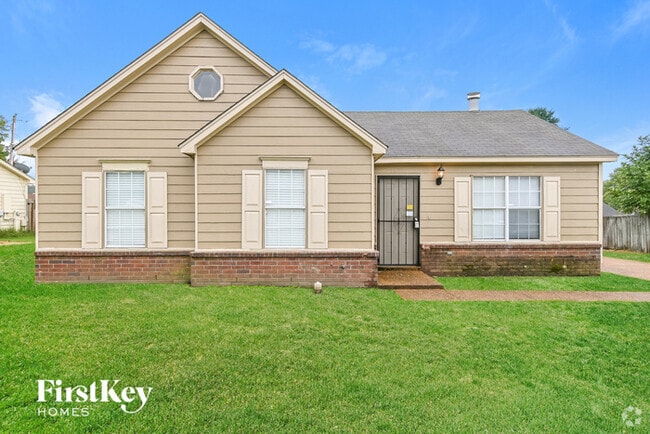 Building Photo - 4687 Lindawood Ln
