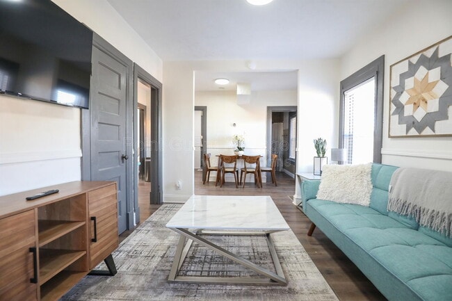 Foto del edificio - 3004 Marcy St