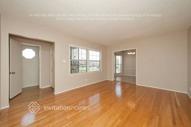Foto del edificio - 12801 Zeus Ave