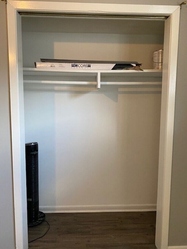 Foto del edificio - Renovated 1 Bedroom 1 Bath Unit for Rent!