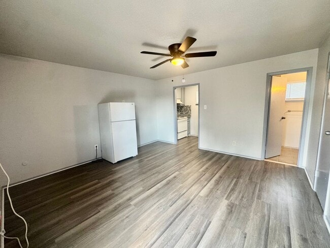 Photo - 1005 Spooner St Apartment