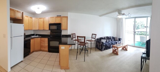 Photo - Window AC. Waikiki. Near Beaches. Apartment