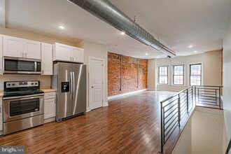 Building Photo - 2061 South St