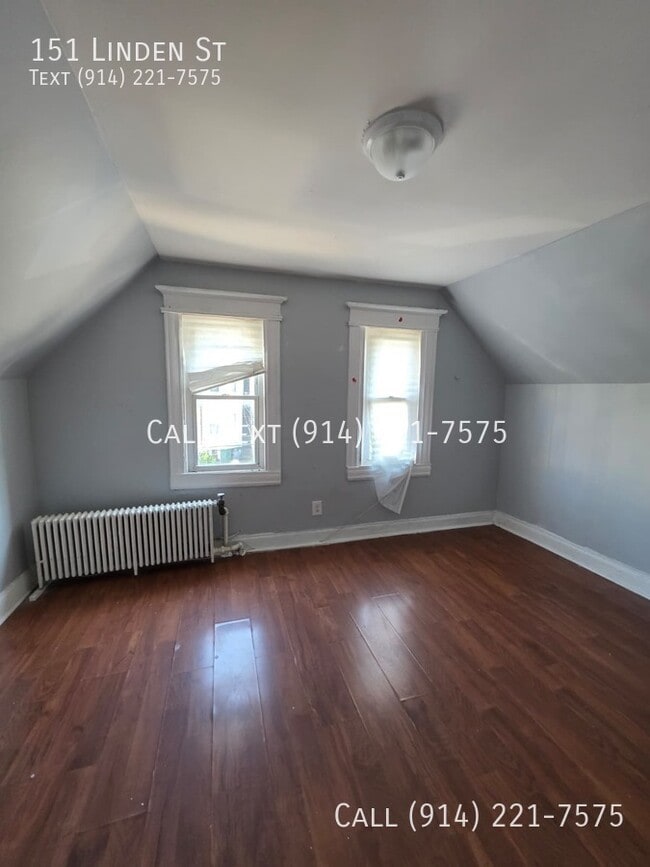 Building Photo - 151 Linden St