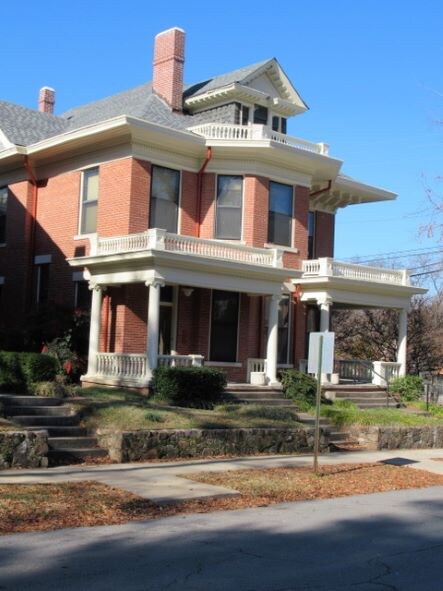 Foto principal - 1702 S Spring St