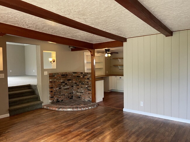 Building Photo - Spacious 3-Bedroom Home with Bonus Room & Two-Car Garage