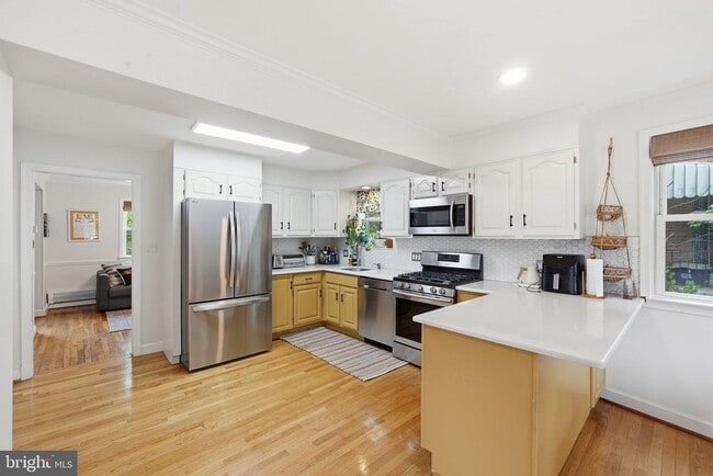 Foto del edificio - 8007 Wildwood Dr