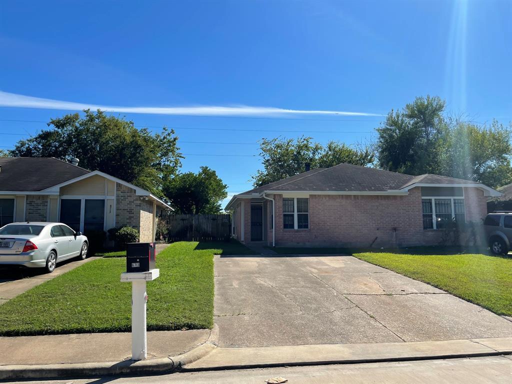 6715 Greenyard Dr, Houston, TX 77086 Room for Rent in Houston, TX