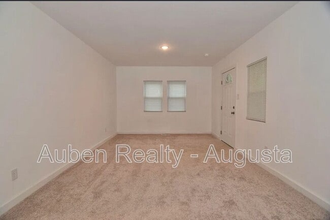 Foto del edificio - 601 Jefferson Dr