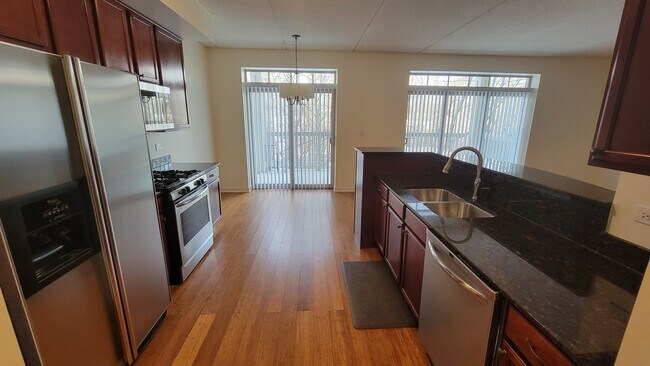 Building Photo - 425 Benjamin Dr