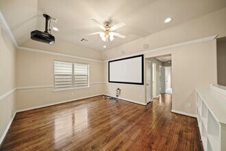 Building Photo - 1121 Beall Landing Ct