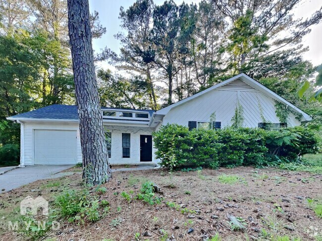 Building Photo - 3047 Brook Hollow Dr