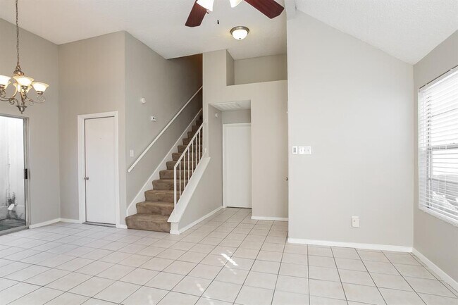 Building Photo - 11537 Springshire Dr