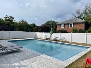 Building Photo - 279 Lake Ave