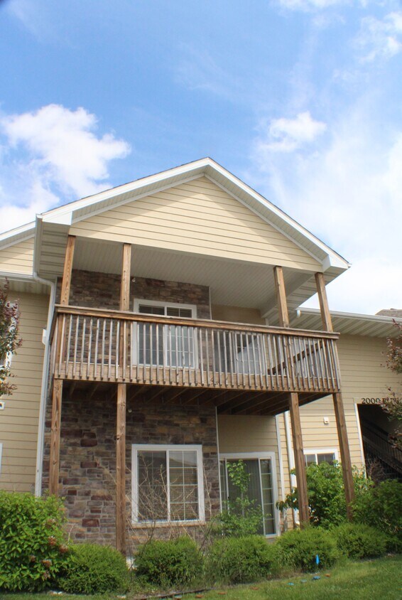 Primary Photo - 2000 Meadow Ct