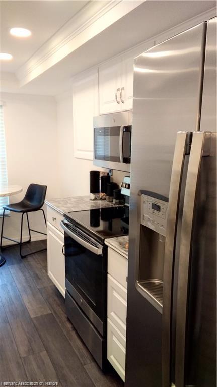 Foto del edificio - 3807 Edgewater Dr