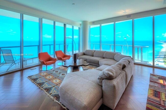 Building Photo - 17001 Collins Ave