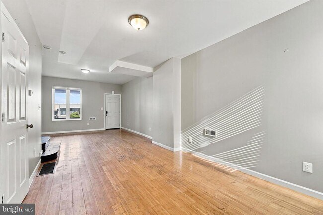 Foto del edificio - 1551 N Allison St