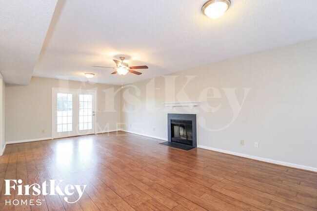 Building Photo - 125 Watercrest Ct
