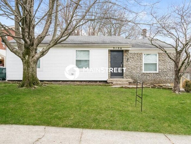 Building Photo - 3 Bedroom Pet-Friendly Home in LOUISVILLE, KY with Main Street Renewal