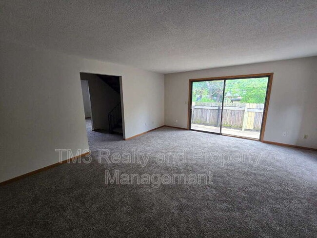 Building Photo - 6525 Bluejacket