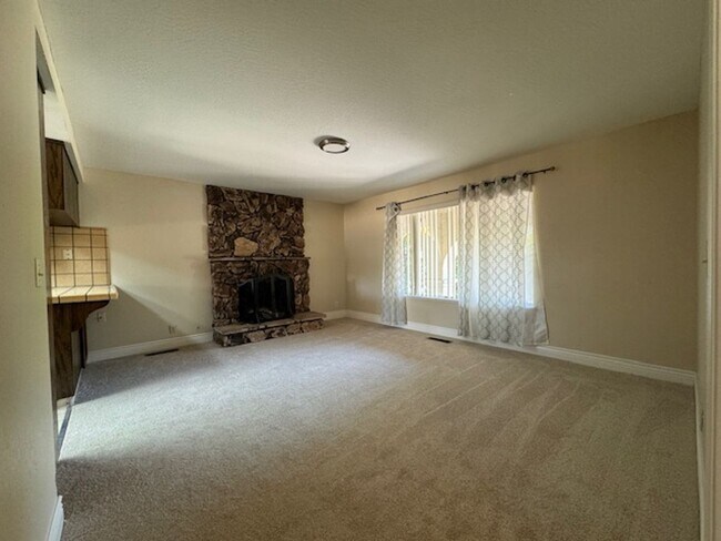 Foto del edificio - Coming Soon! Incredible 4-Bedroom Home in Jackson Meadows – Perfect for Family Living and Easy Co...
