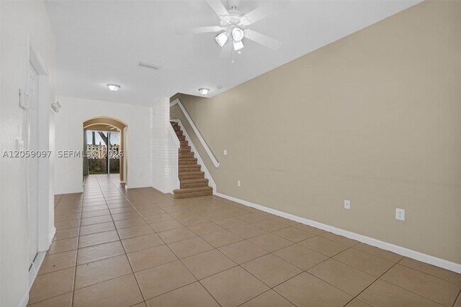 Building Photo - 2641 SW 120th Terrace