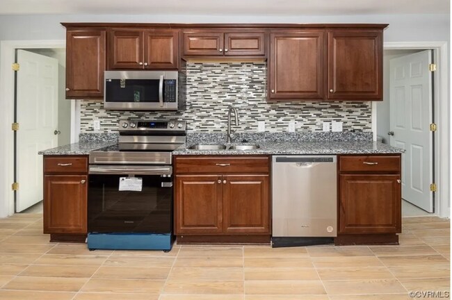 Foto del edificio - 10539 Greenwood Rd