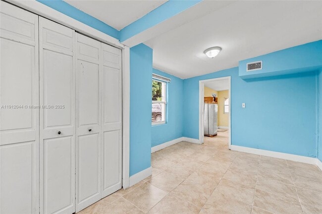 Foto del edificio - 1835 NW 85th St