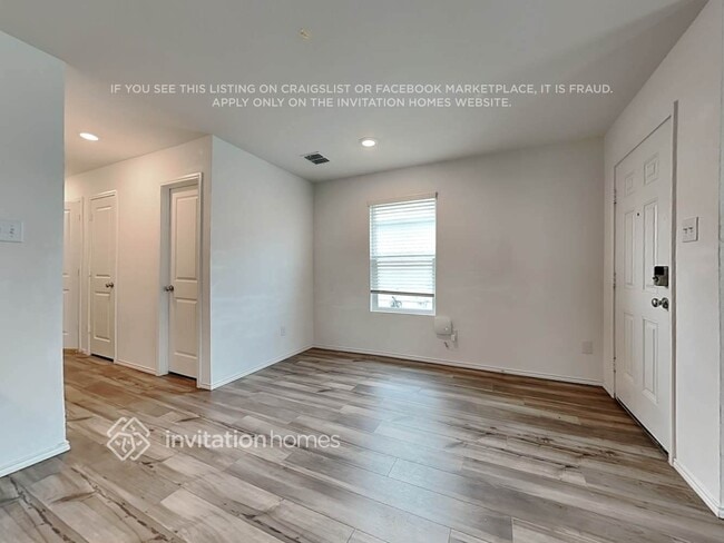 Building Photo - 214 Br Vlg Wy