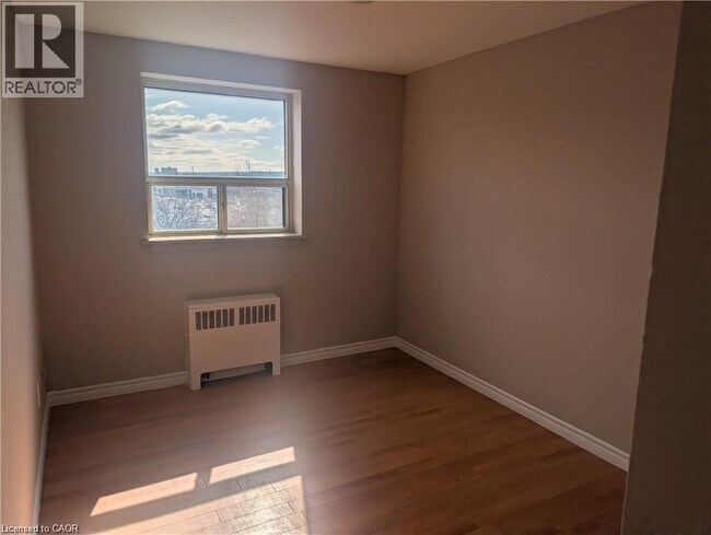 Building Photo - 468 N OTTAWA Street N Unit# 333 C
