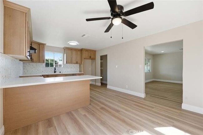 Foto del edificio - 876 Telamon Ln