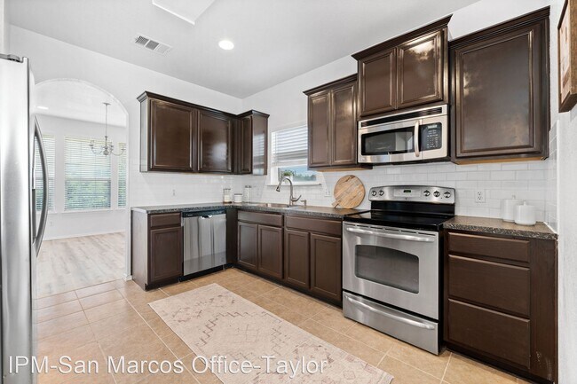 Building Photo - 4 br, 2.5 bath House - 6101 Malachi Lane