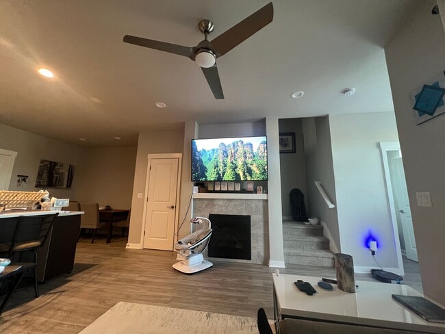 Building Photo - 5565 SE 80th Ave